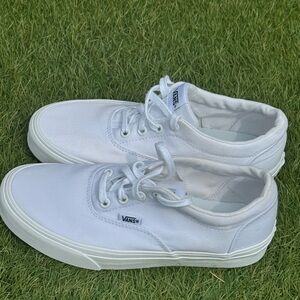 Vans Authentic True White Women’s Size 8 Classic Low Top Sneakers